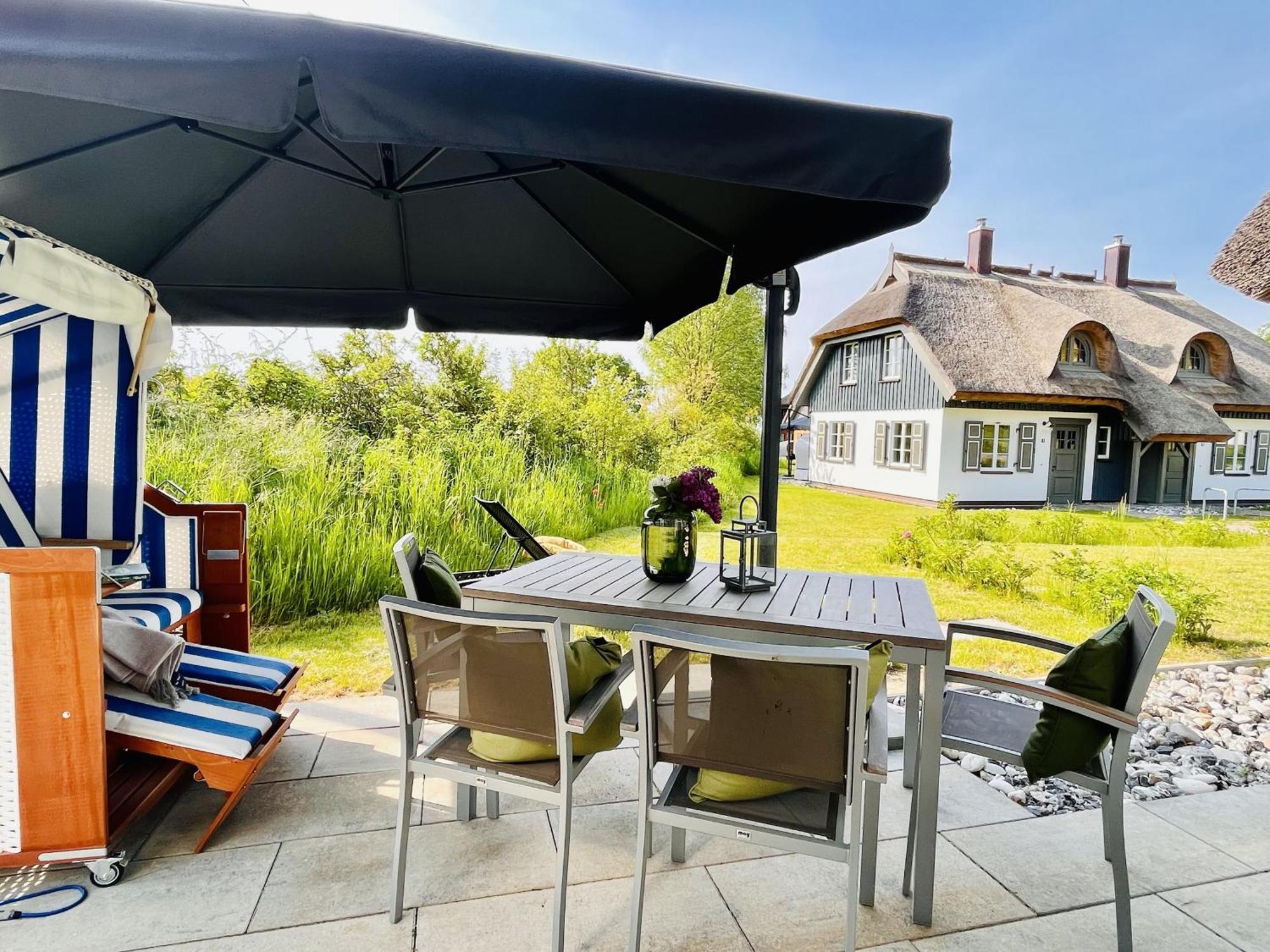Ferienhaus Strandflieder 05 Feriendorf Klein Stresow Ruegen By Ruyastay Putbus Exterior foto